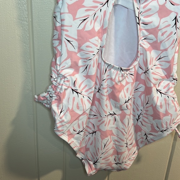 Kona Sol One Piece Swimsuit Pink and White - Picture 6 of 10